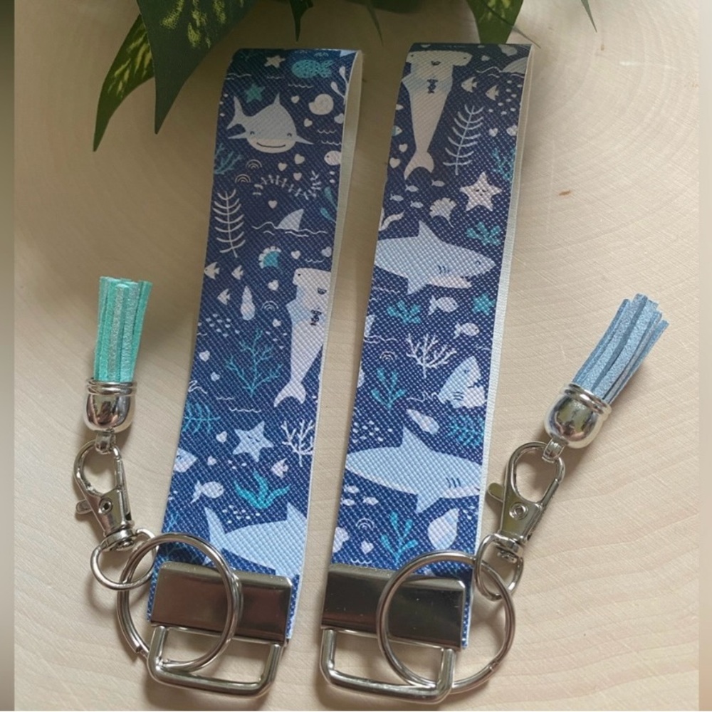 Summer Shark Theme Printed Faux Leather Keychain (price is for 1)